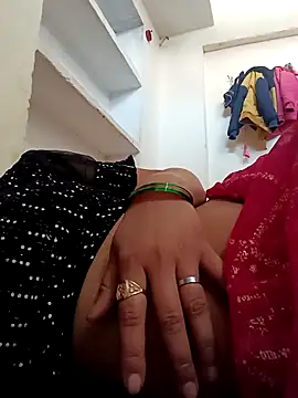 Snapshot of Bandna_thakur chatting on February 24, 2026, 7:31 am Bandna thakur online show from February 24, 2026, 7:31 am