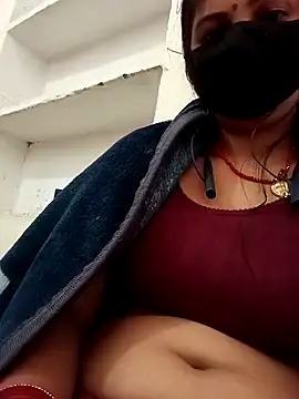 Snapshot of Bandna_thakur chatting on February 21, 2026, 6:48 am Bandna thakur online show from February 21, 2026, 6:48 am