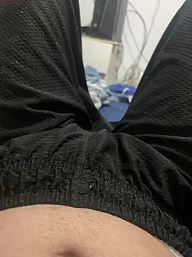 Snapshot of marcosvral chatting on February 12, 2026, 12:32 am marcosvral online show from February 12, 2026, 12:32 am