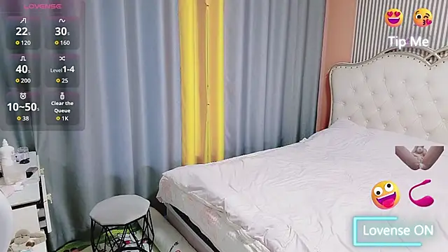 zhnzs online show from April 4, 2026, 9:49 am