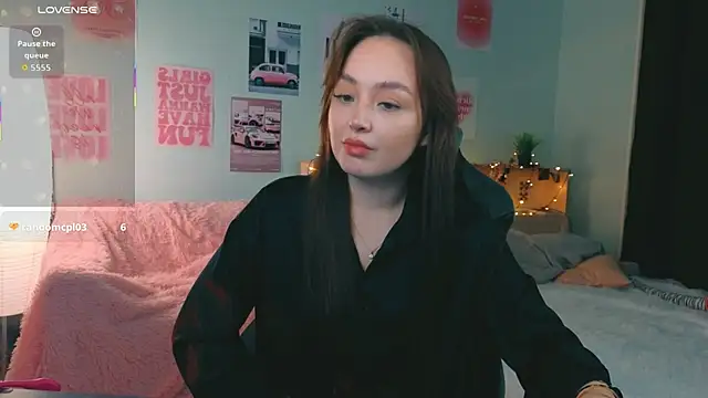 fallin lovee online show from January 6, 2026, 7:40 pm