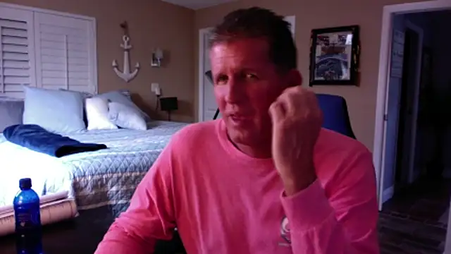 lvnlarge online show from December 21, 2025, 9:04 pm