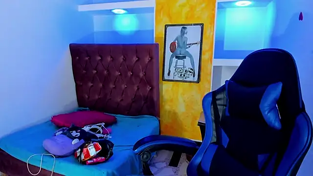 Snapshot of dolly_boob chatting on February 21, 2026, 4:25 am dolly boob online show from February 21, 2026, 4:25 am