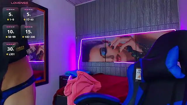 Snapshot of dolly_boob chatting on February 11, 2026, 4:01 am dolly boob online show from February 11, 2026, 4:01 am