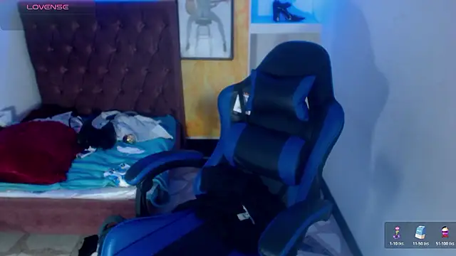 Snapshot of dolly_boob chatting on January 16, 2026, 5:33 am dolly boob online show from January 16, 2026, 5:33 am