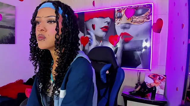 Snapshot of dolly_boob chatting on February 17, 2026, 4:10 am dolly boob online show from February 17, 2026, 4:10 am