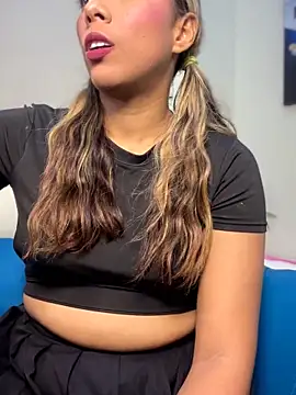 Snapshot of MiaSizzle chatting on February 25, 2026, 7:47 pm MiaSizzle online show from February 25, 2026, 7:47 pm