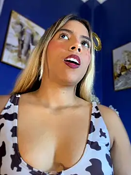 Snapshot of MiaSizzle chatting on February 26, 2026, 8:09 pm MiaSizzle online show from February 26, 2026, 8:09 pm