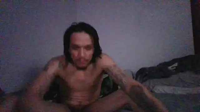 Snapshot of BlueCollarCouple chatting on February 2, 2026, 11:59 pm BlueCollarCouple online show from February 2, 2026, 11:59 pm