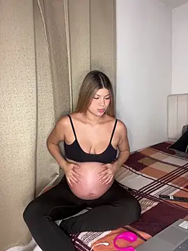 alessandrabloom online show from May 12, 2026, 8:00 am