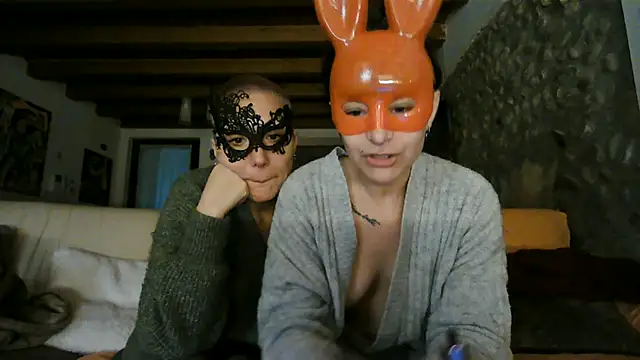 ErotiKat online show from January 7, 2026, 8:25 pm