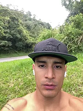 Snapshot of Maicol_xxxx chatting on February 23, 2026, 9:59 pm Maicol xxxx online show from February 23, 2026, 9:59 pm