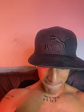 Snapshot of Maicol_xxxx chatting on February 20, 2026, 6:26 am Maicol xxxx online show from February 20, 2026, 6:26 am