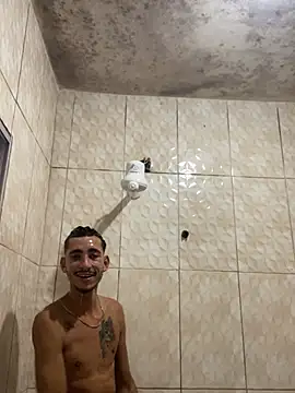 Snapshot of GuioficialBr chatting on February 21, 2026, 1:57 pm GuioficialBr online show from February 21, 2026, 1:57 pm