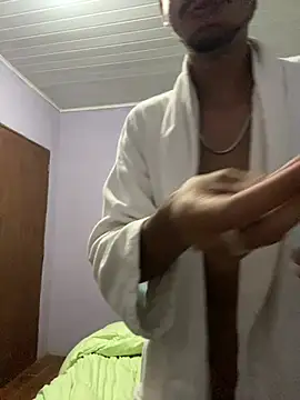 Snapshot of GuioficialBr chatting on March 2, 2026, 12:11 am GuioficialBr online show from March 2, 2026, 12:11 am