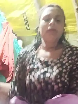 Snapshot of Cuty_priti chatting on January 10, 2026, 4:24 pm Cuty priti online show from January 10, 2026, 4:24 pm