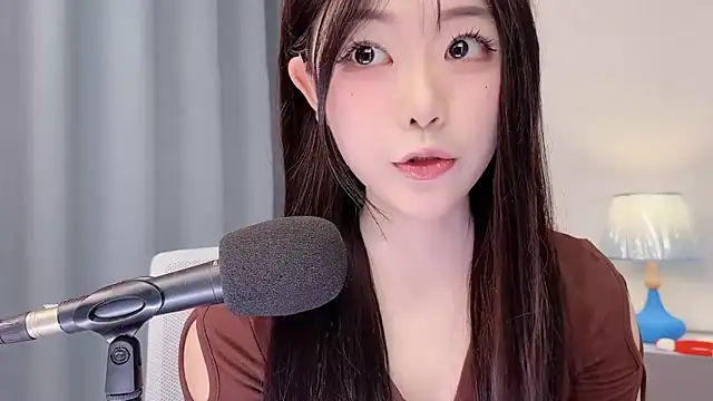 smalldaisy online show from March 31, 2026, 2:35 am