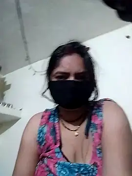 Snapshot of kaamuk_madhu chatting on December 20, 2025, 8:01 pm kaamuk madhu online show from December 20, 2025, 8:01 pm