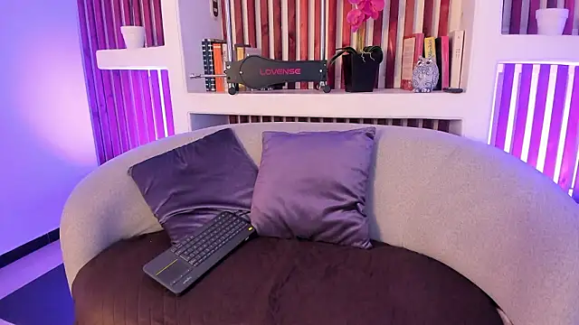 Kaorusweet online show from February 5, 2026, 12:23 pm