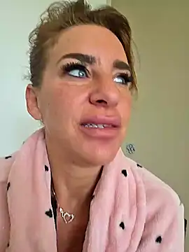 LaLynn online show from March 27, 2026, 11:11 am