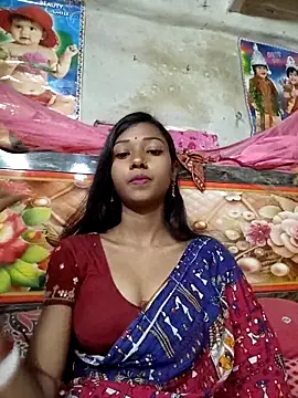 Snapshot of doll2007 chatting on February 11, 2026, 8:14 am doll2007 online show from February 11, 2026, 8:14 am