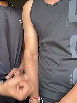 The AlphaDuo online show from December 21, 2025, 3:41 am