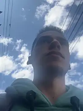 Deimon hot1 online show from December 19, 2025, 8:00 pm