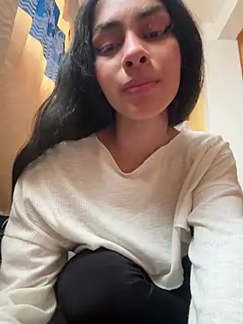 ManuelaEvans  online show from March 24, 2026, 7:47 pm