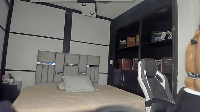 Snapshot of AmbarBrownn_ chatting on March 2, 2026, 8:16 pm AmbarBrownn online show from March 2, 2026, 8:16 pm