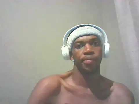 Snapshot of thomasmichael36_ chatting on January 17, 2026, 10:35 pm thomasmichael36 online show from January 17, 2026, 10:35 pm