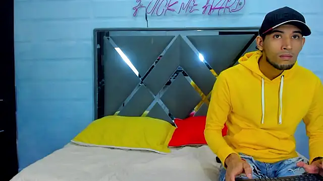 Snapshot of UnitedSoul chatting on February 3, 2026, 6:11 am UnitedSoul online show from February 3, 2026, 6:11 am