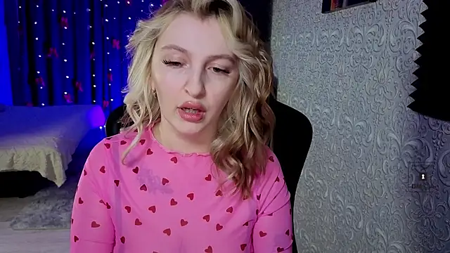 Snapshot of Eva_Vibe_ chatting on February 15, 2026, 6:07 pm Eva Vibe online show from February 15, 2026, 6:07 pm