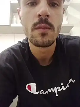 henrinnvv25 online show from December 21, 2025, 4:25 am