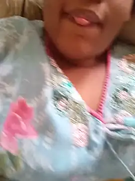 Snapshot of amorasecy chatting on June 20, 2026, 12:32 pm amorasecy online show from June 20, 2026, 12:32 pm