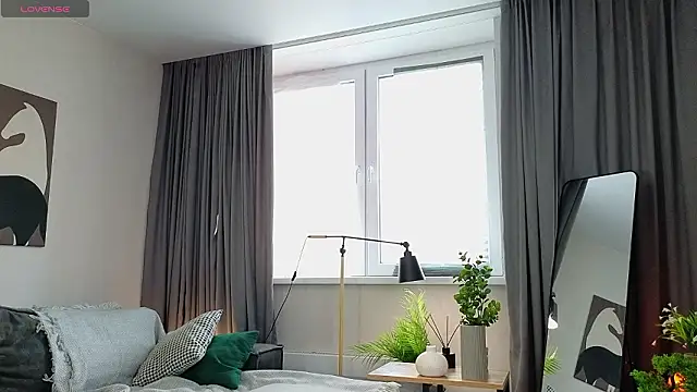 DiannMccarl online show from February 28, 2026, 3:17 am