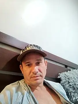 Snapshot of losdeliciosos12 chatting on January 7, 2026, 9:14 am losdeliciosos12 online show from January 7, 2026, 9:14 am