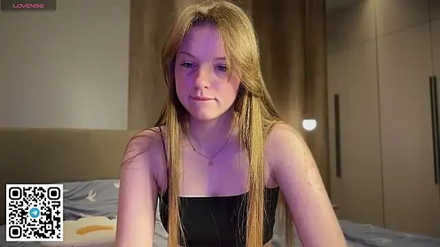 Snapshot of steffi_meoww chatting on June 17, 2026, 12:32 am steffi meoww online show from June 17, 2026, 12:32 am