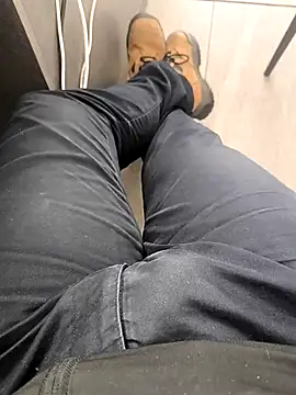 Snapshot of cyclops86 chatting on March 1, 2026, 3:56 pm cyclops86 online show from March 1, 2026, 3:56 pm