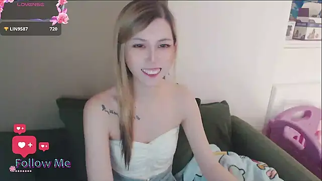 Snapshot of whitecat13 chatting on May 20, 2026, 10:34 am whitecat13 online show from May 20, 2026, 10:34 am