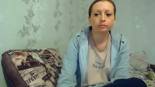 CrystallAngel online show from February 15, 2026, 2:27 pm