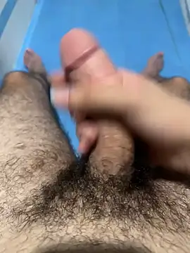 Grossebite2905 online show from July 14, 2026, 1:05 am