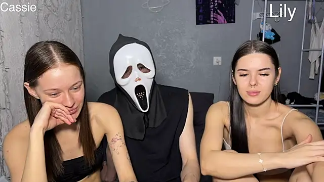 girls secrets online show from April 2, 2026, 10:22 am