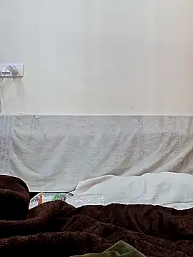 telugupilla0925 online show from February 6, 2026, 6:09 am