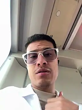 Snapshot of Latin_Paisa_Boy chatting on February 21, 2026, 1:13 pm Latin Paisa Boy online show from February 21, 2026, 1:13 pm