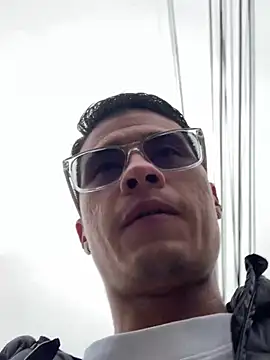 Snapshot of Latin_Paisa_Boy chatting on February 3, 2026, 12:32 pm Latin Paisa Boy online show from February 3, 2026, 12:32 pm