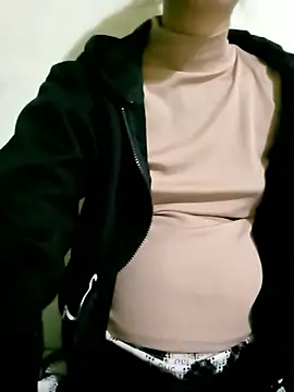 Snapshot of damsun_22 chatting on January 17, 2026, 8:34 pm damsun 22 online show from January 17, 2026, 8:34 pm