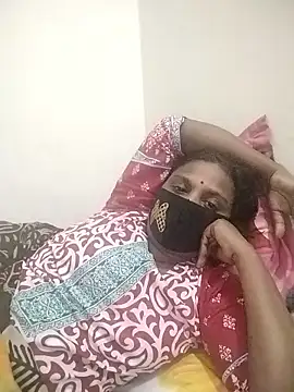 Hot Sweety02 online show from January 13, 2026, 10:24 pm