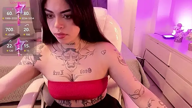 Emii Evanns online show from January 7, 2026, 11:37 am