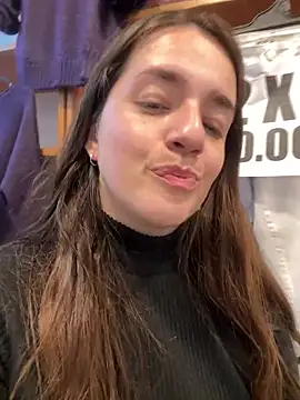 lele202526 online show from April 10, 2026, 6:48 pm