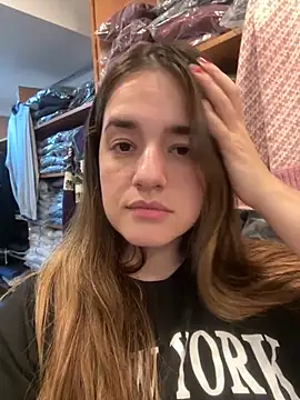 lele202526 online show from May 13, 2026, 6:37 pm